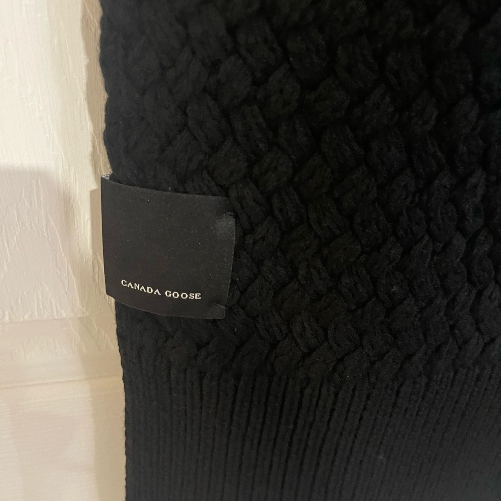 Canada Goose Black Knit Scarf